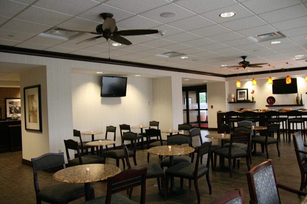 Hampton Inn Rochester - Irondequoit Restoran gambar